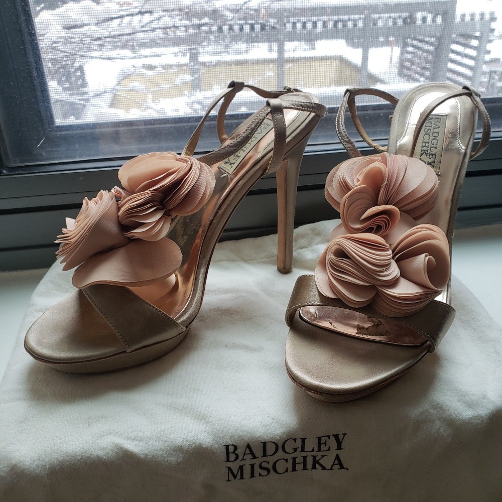 Badgley Mischka nude stilettos